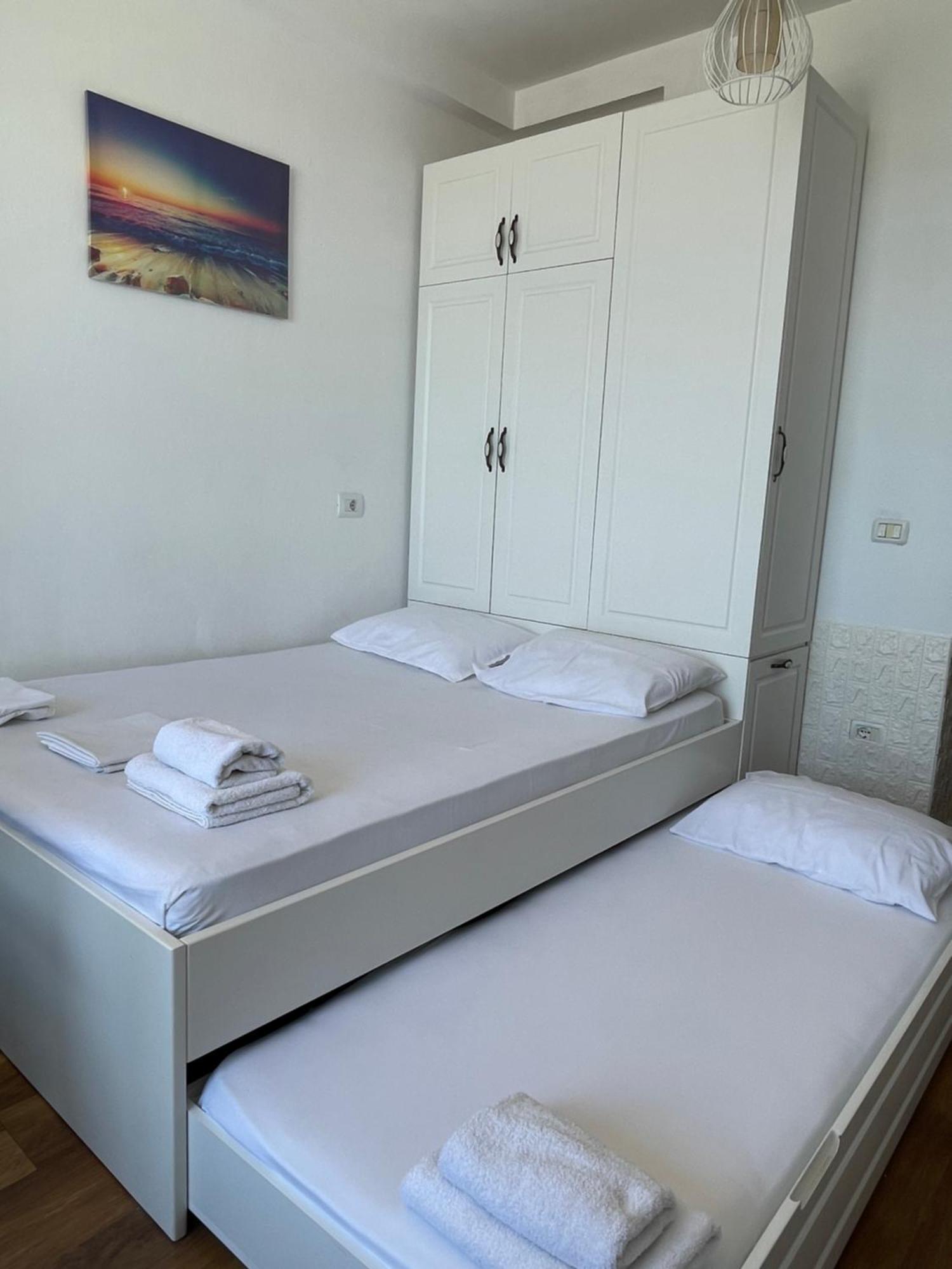 Arteg Apartments - Full Sea View Durrës Exteriör bild