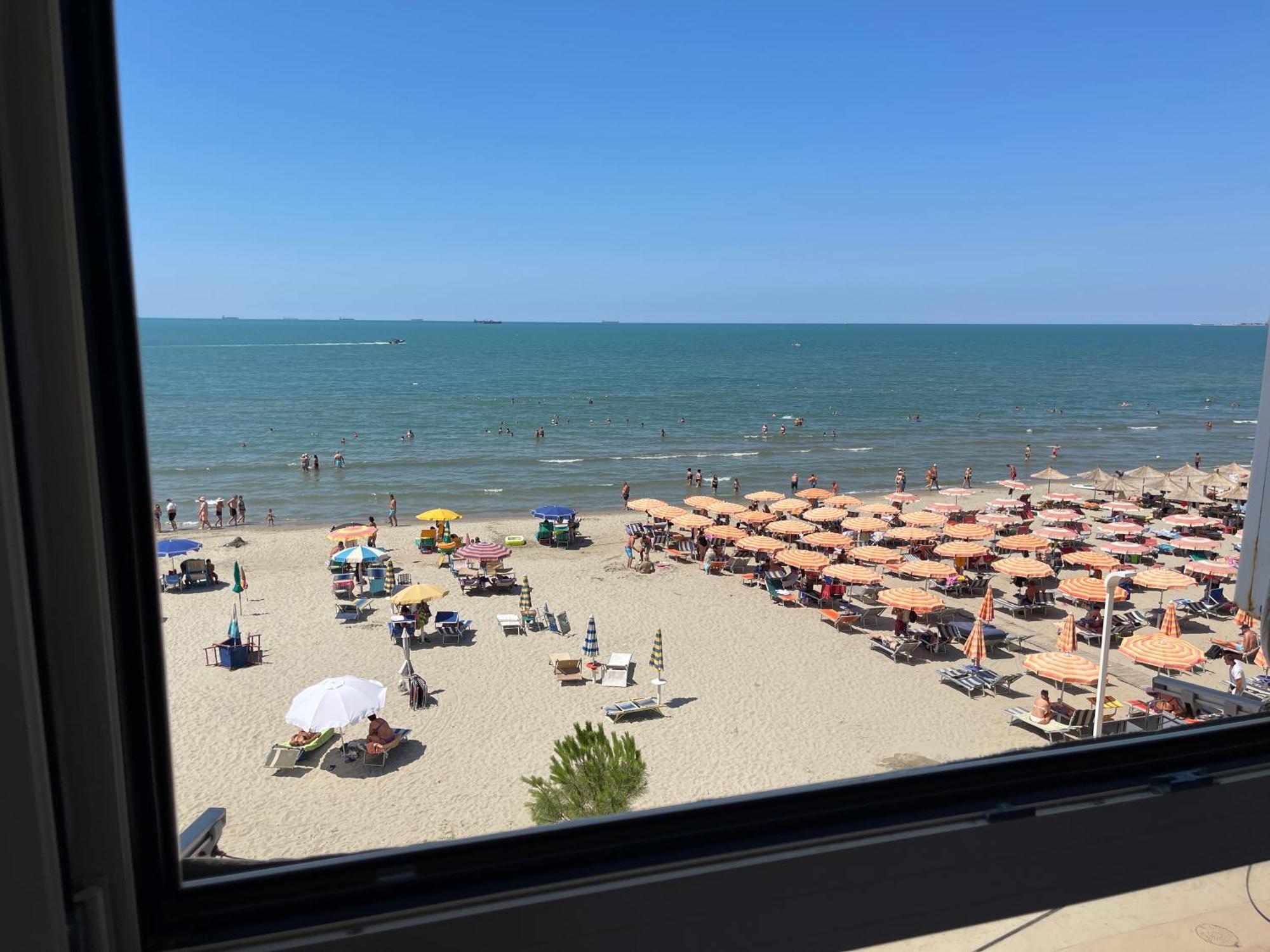 Arteg Apartments - Full Sea View Durrës Exteriör bild